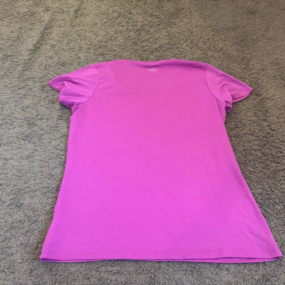 Under Armour I Love Two A Days T-Shirt Purple V-Neck Heat Gear Loose Fit M - Picture 6 of 6